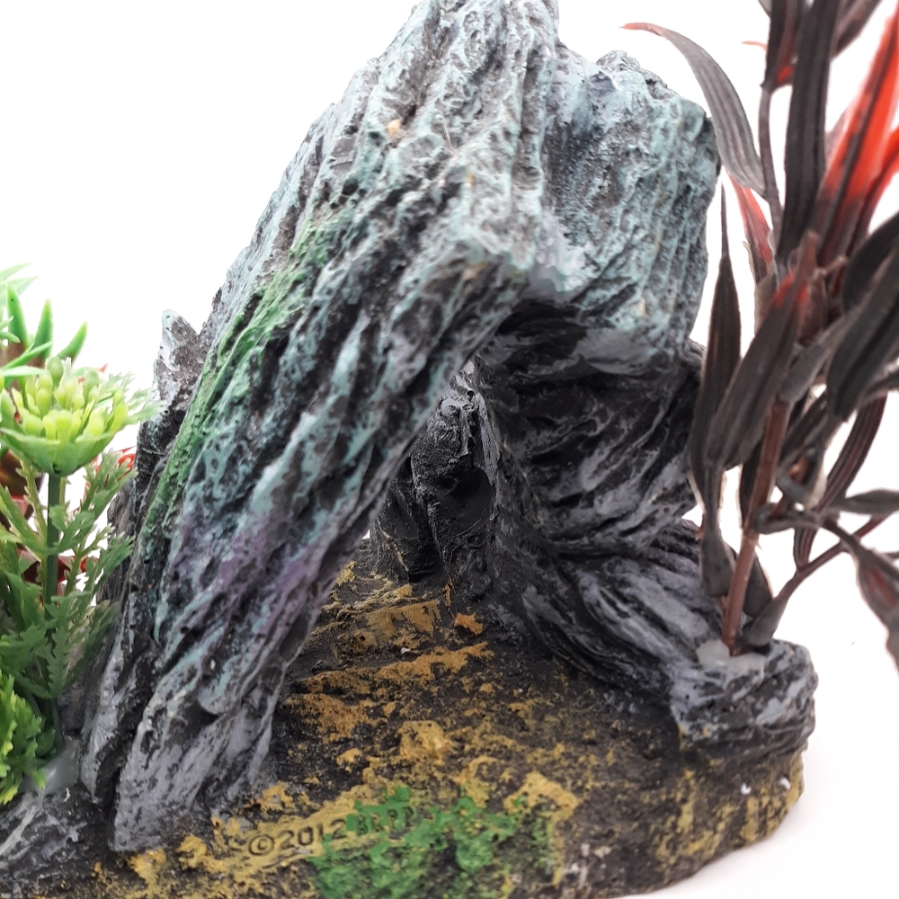 Aquarium Ornament - Rock Swim Through - Picture 2 of 10